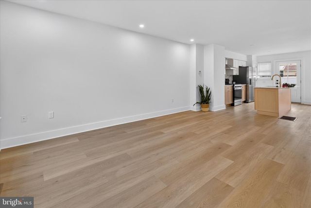 1315 OGDEN CT, Philadelphia, PA 19123