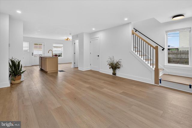 1315 OGDEN CT, Philadelphia, PA 19123