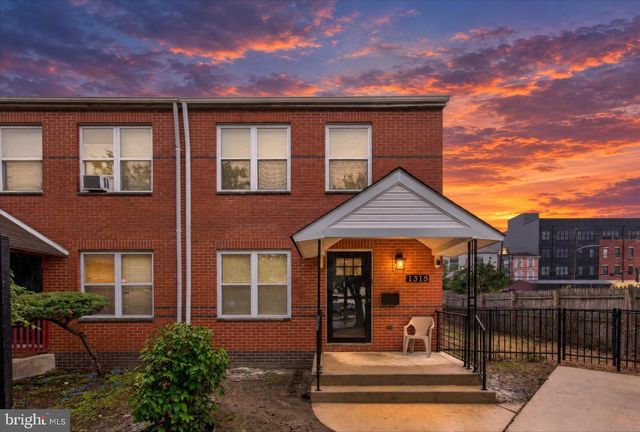 1315 OGDEN CT, Philadelphia, PA 19123