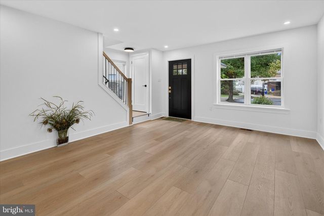 1315 OGDEN CT, Philadelphia, PA 19123