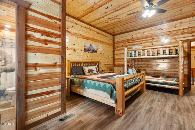 3710 Tilda Hilltop Way, Sevierville, TN 37862