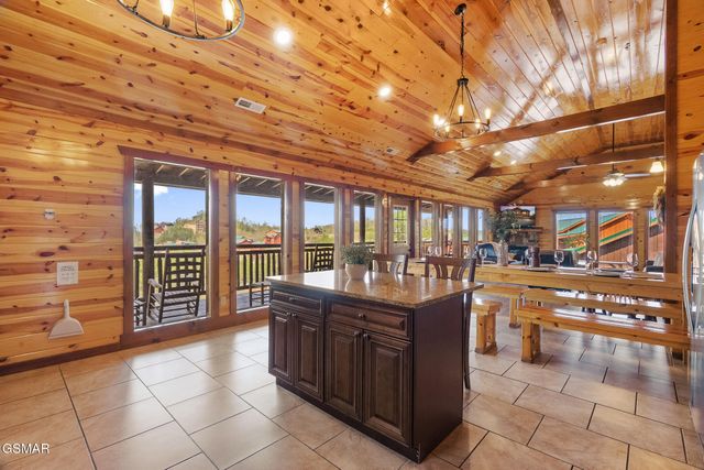 3710 Tilda Hilltop Way, Sevierville, TN 37862