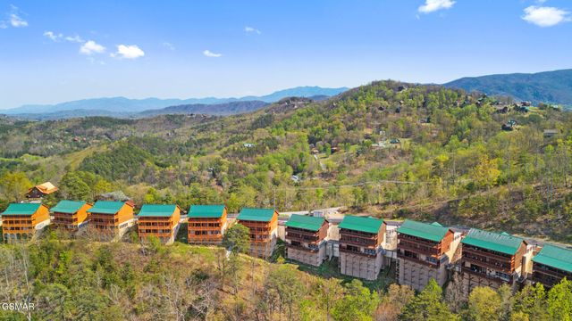 3710 Tilda Hilltop Way, Sevierville, TN 37862
