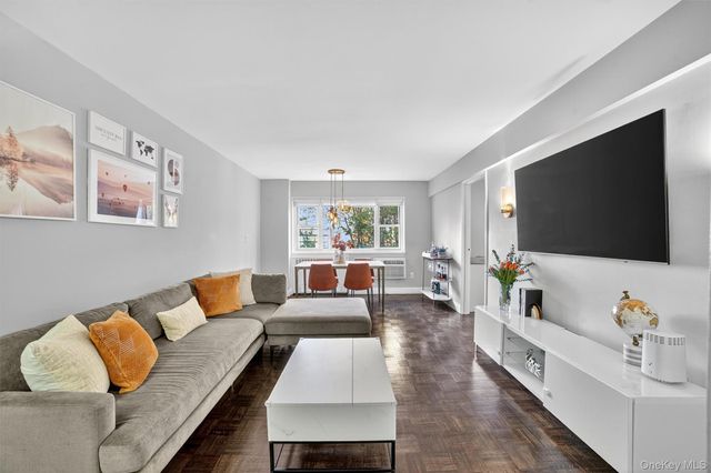 111 E Hartsdale Avenue 3E, Hartsdale, NY 10530