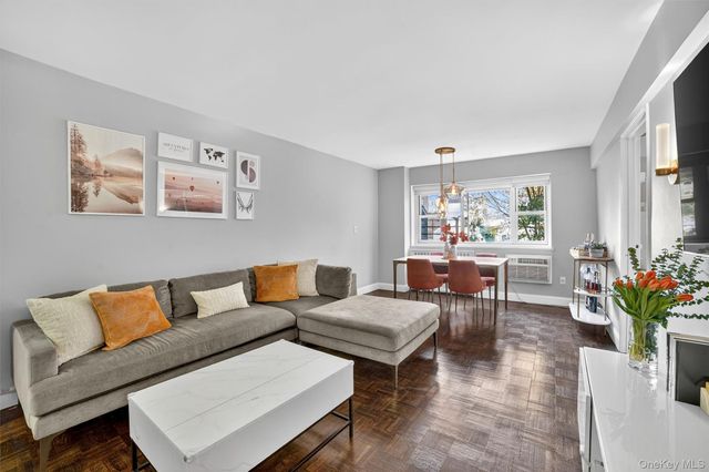 111 E Hartsdale Avenue 3E, Hartsdale, NY 10530