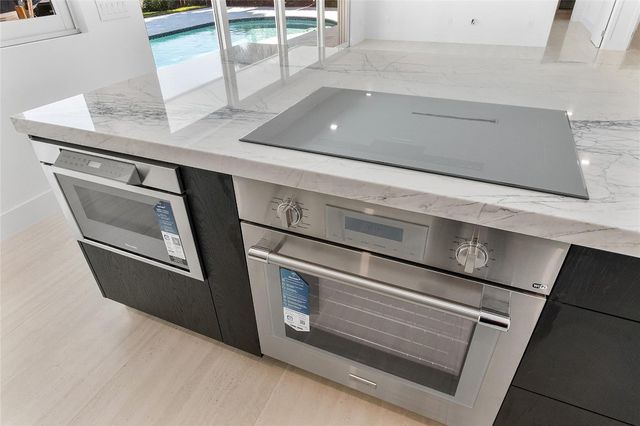 1240 NE 27th Way, Pompano Beach, FL 33062