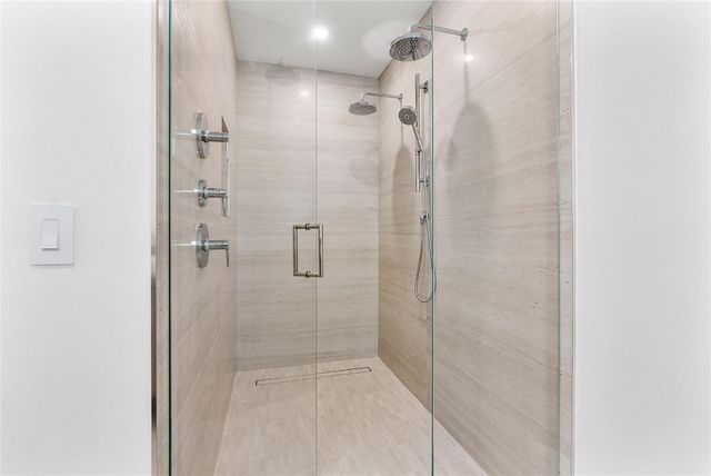 1240 NE 27th Way, Pompano Beach, FL 33062