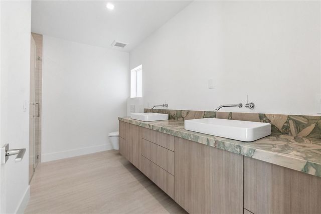 1240 NE 27th Way, Pompano Beach, FL 33062