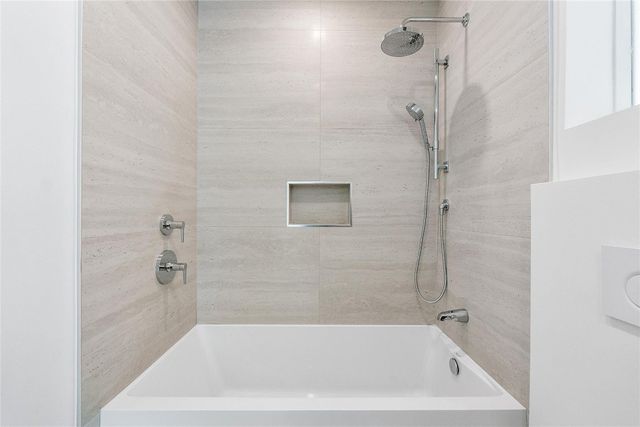 1240 NE 27th Way, Pompano Beach, FL 33062