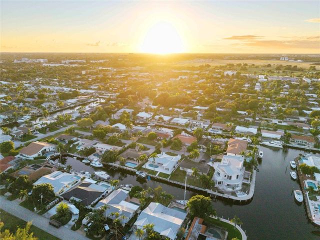 1240 NE 27th Way, Pompano Beach, FL 33062