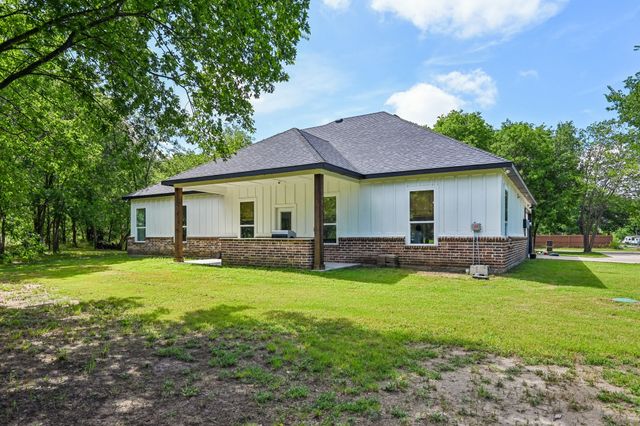 164 County Road 2266, Quinlan, TX 75474
