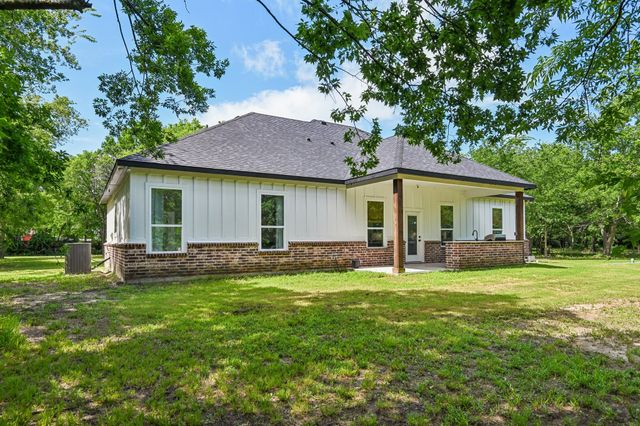 164 County Road 2266, Quinlan, TX 75474