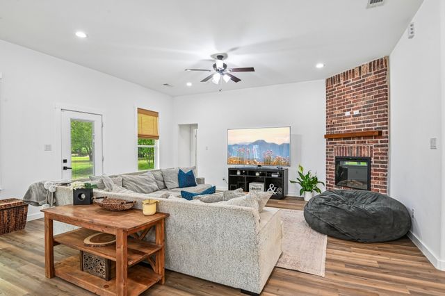 164 County Road 2266, Quinlan, TX 75474