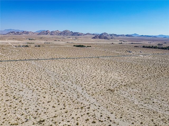 37898 Old Woman Springs Road, Lucerne Valley, CA 92356