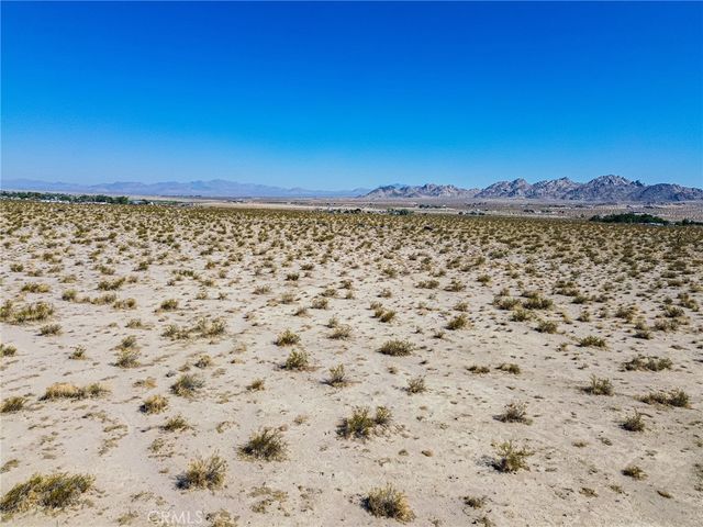 37898 Old Woman Springs Road, Lucerne Valley, CA 92356