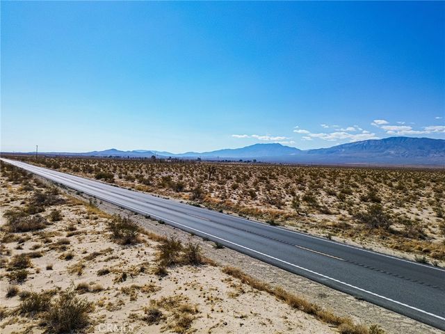 37898 Old Woman Springs Road, Lucerne Valley, CA 92356