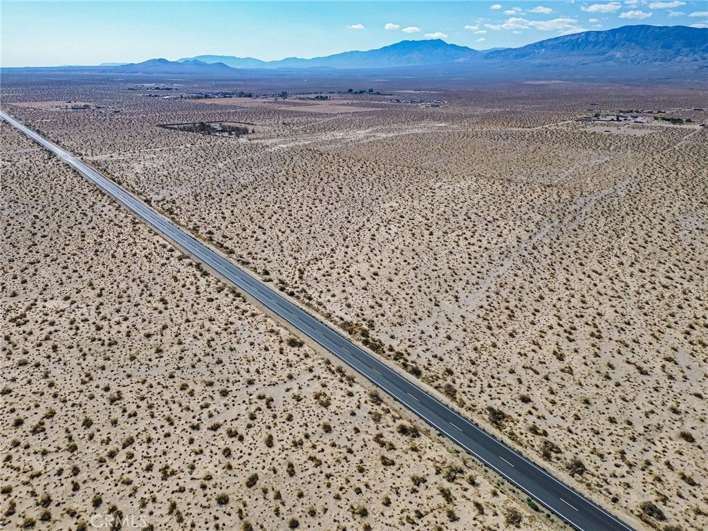 37898 Old Woman Springs Road, Lucerne Valley, CA 92356