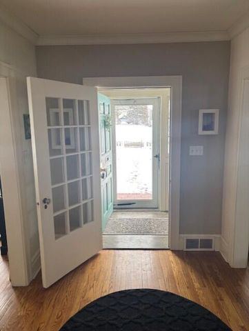 793 Oakridge Drive, Jackson, MI 49203