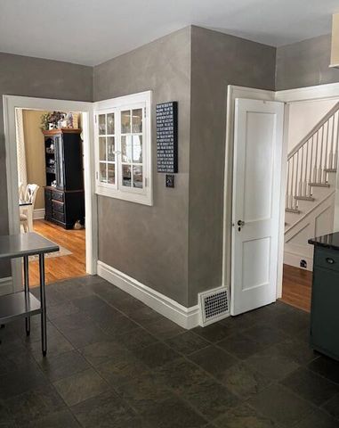 793 Oakridge Drive, Jackson, MI 49203