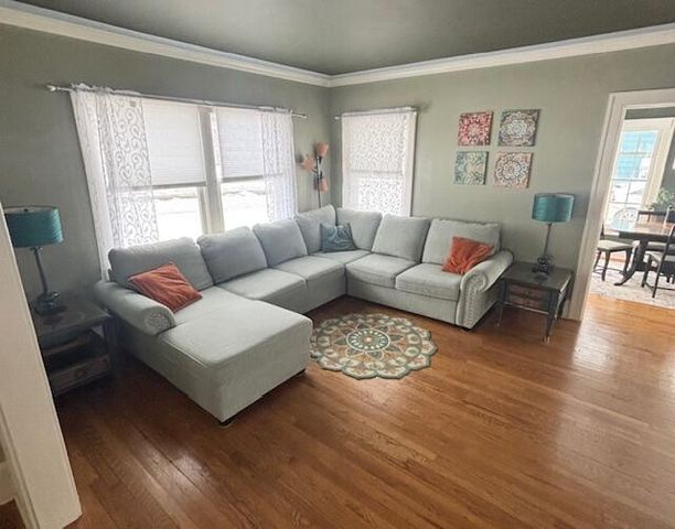 793 Oakridge Drive, Jackson, MI 49203