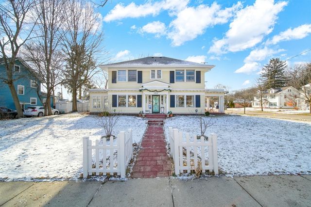 793 Oakridge Drive, Jackson, MI 49203