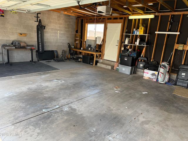 5829 E NANCE Street, Mesa, AZ 85215