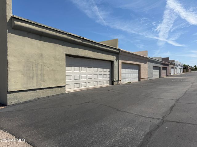 5829 E NANCE Street, Mesa, AZ 85215