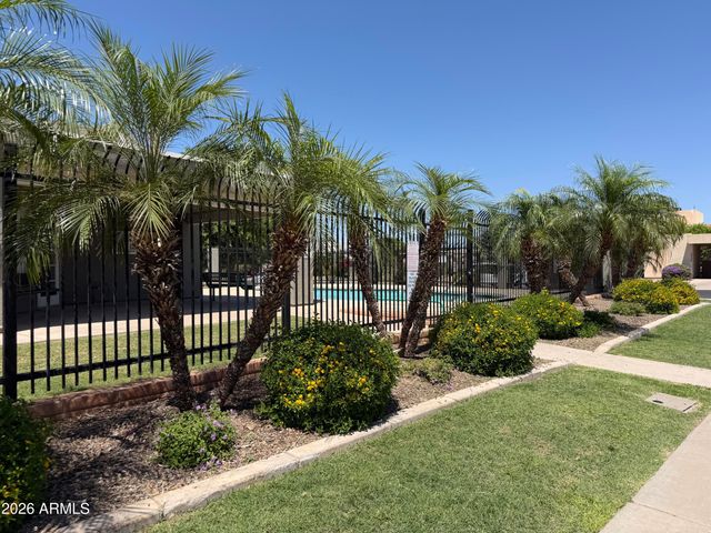5829 E NANCE Street, Mesa, AZ 85215