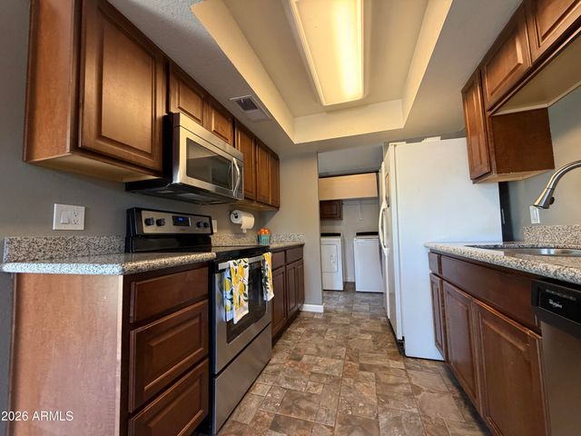 5829 E NANCE Street, Mesa, AZ 85215