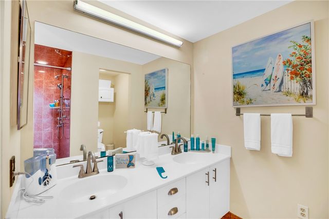 5010 Harmony Circle 306, Vero Beach, FL 32967