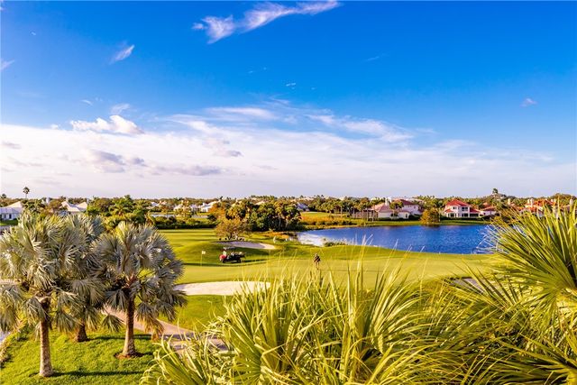 5010 Harmony Circle 306, Vero Beach, FL 32967