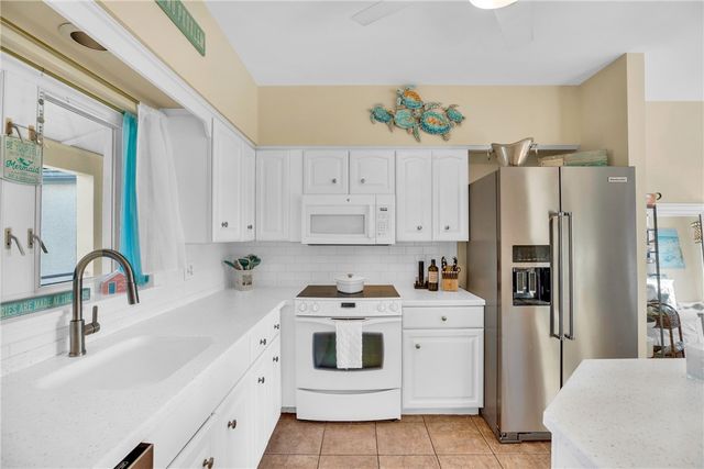 5010 Harmony Circle 306, Vero Beach, FL 32967