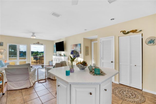 5010 Harmony Circle 306, Vero Beach, FL 32967