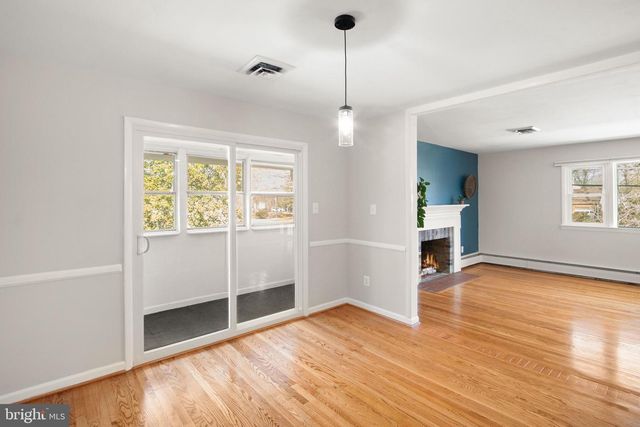 4323 FERRY LANDING RD, Alexandria, VA 22309