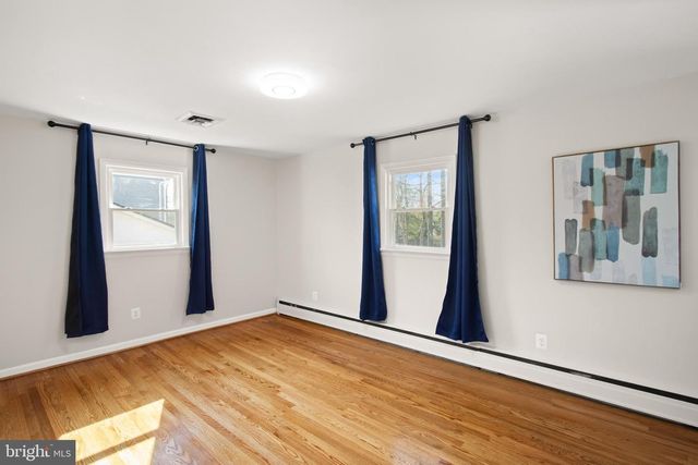 4323 FERRY LANDING RD, Alexandria, VA 22309