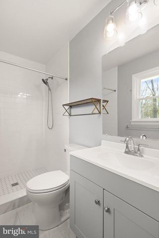 4323 FERRY LANDING RD, Alexandria, VA 22309