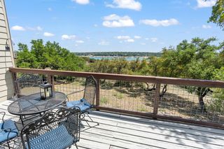 161 Comanche DR, Point Venture, TX 78645