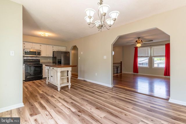 23 SILENE TER, Martinsburg, WV 25404