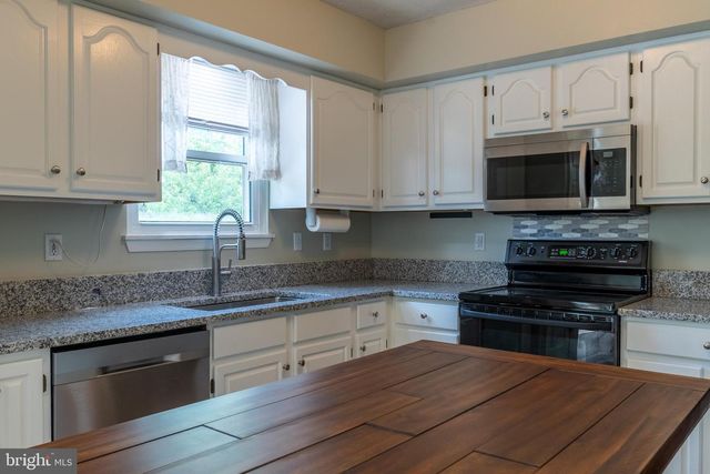 23 SILENE TER, Martinsburg, WV 25404