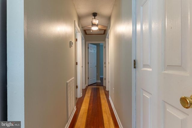 23 SILENE TER, Martinsburg, WV 25404