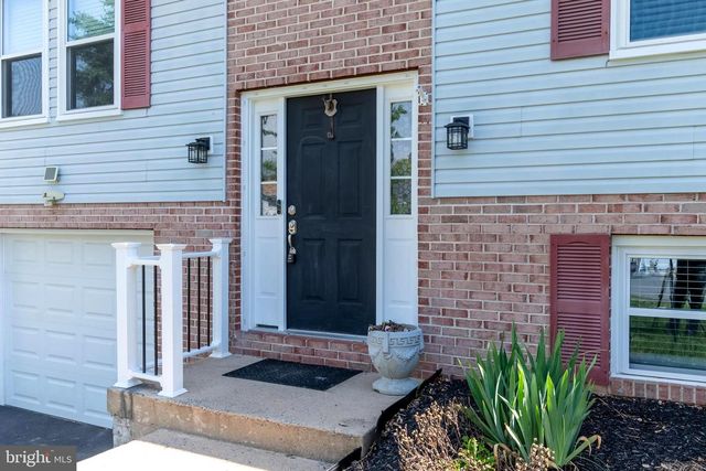 23 SILENE TER, Martinsburg, WV 25404