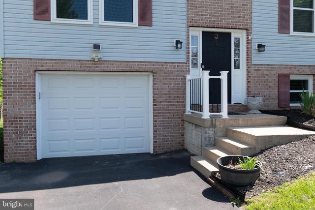 23 SILENE TER, Martinsburg, WV 25404