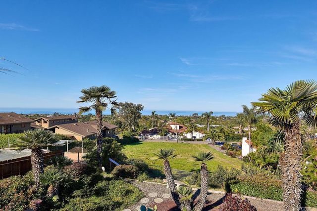 1068 Passiflora Avenue, Encinitas, CA 92024