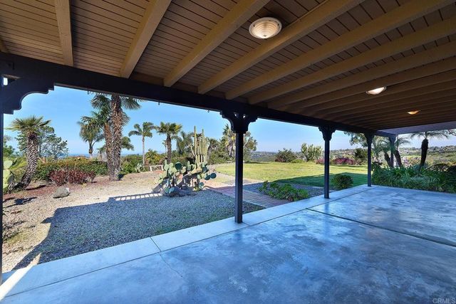 1068 Passiflora Avenue, Encinitas, CA 92024