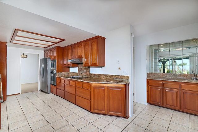 1068 Passiflora Avenue, Encinitas, CA 92024