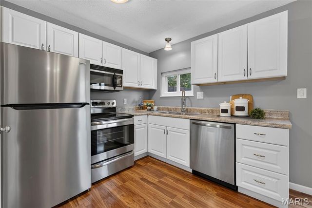 843 Portsdown Road, Ballwin, MO 63011