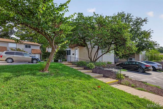 843 Portsdown Road, Ballwin, MO 63011