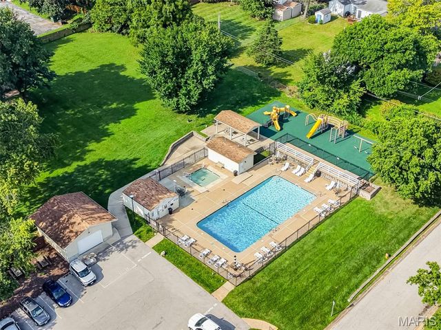 843 Portsdown Road, Ballwin, MO 63011