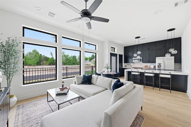 4603 Harrisburg Boulevard A, Houston, TX 77011