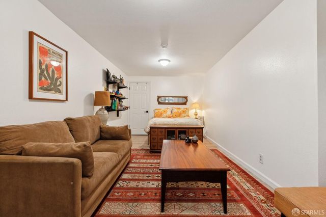 11 Lyell Street, San Francisco, CA 94112